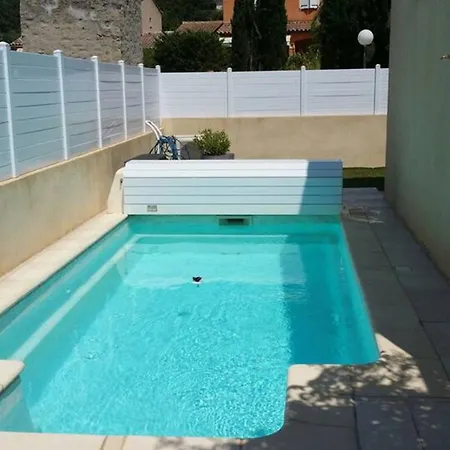 ヴィラ Elegante A + Piscine *